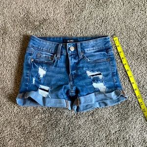 Aero 00 ripped Jean short